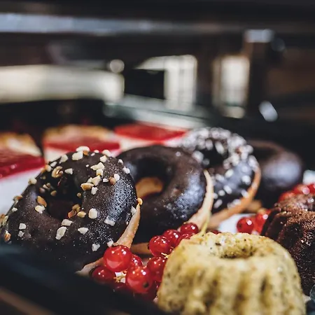 Lederer Boutique מלון קפרון