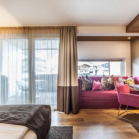 מלון Lederer Boutique 4*