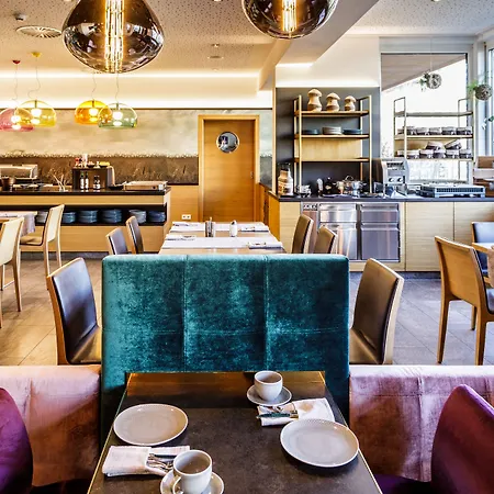 Lederer Boutique קפרון