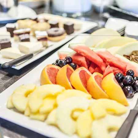 מלון Lederer Boutique 4*