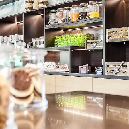 Lederer Boutique מלון 4*