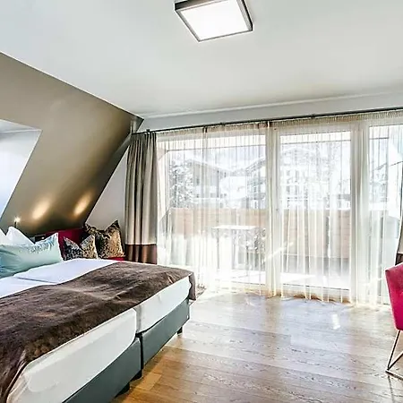 Lederer Boutique 4* 卡普伦