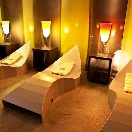 Lederer Boutique מלון 4*