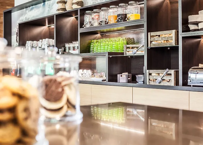 ليديرير بوتيك هوتل فندق 4*