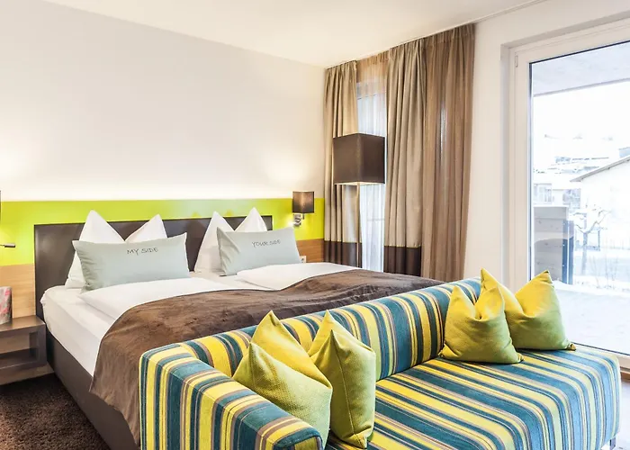 ليديرير بوتيك هوتل فندق 4*